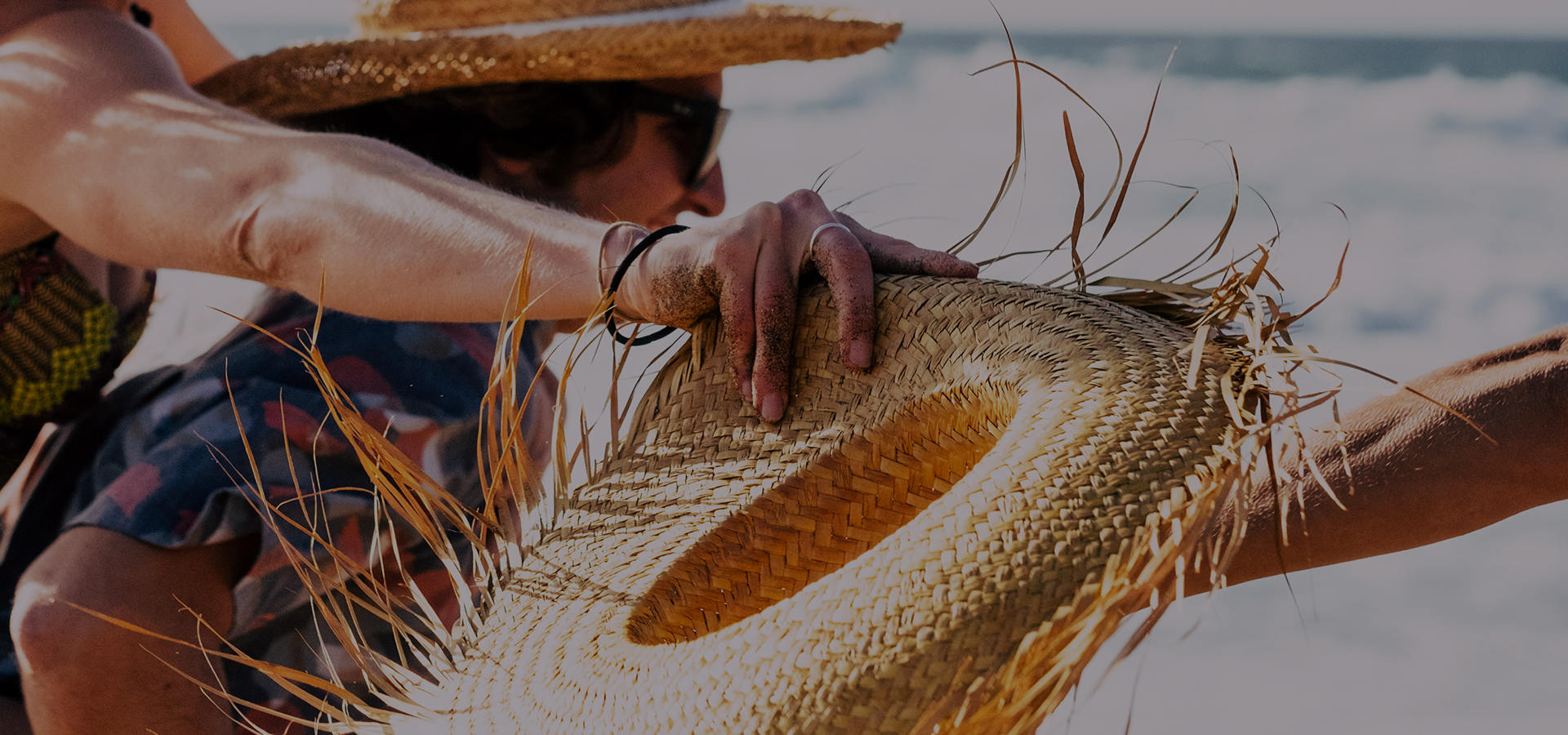 Taizhou Goldenway Craft & Hats Co., Ltd.